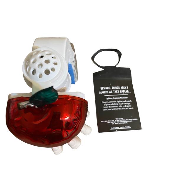 Bath & Body Works Evil Apple Skull Witch Hand Wallflower Plug-In Night Light Up - Picture 5 of 7